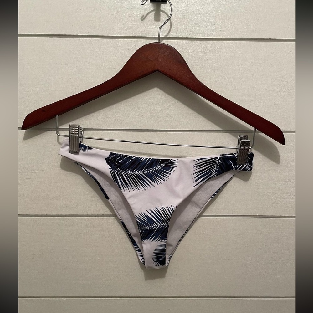 Bikini Set - Picture 4 of 5